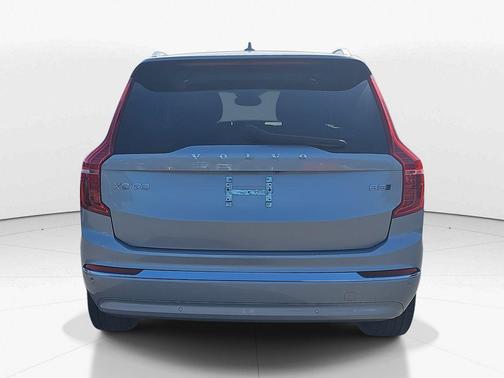 2024 Volvo XC90 B5 Plus Bright Theme