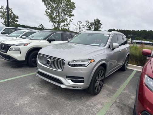 2024 Volvo XC90 B5 Plus Bright Theme