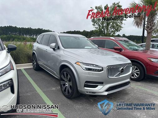 2024 Volvo XC90 B5 Plus Bright Theme