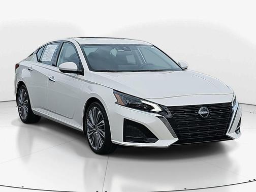 2025 Nissan Altima SL