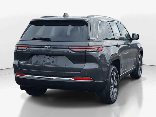 2022 Jeep Grand Cherokee 4xe Base