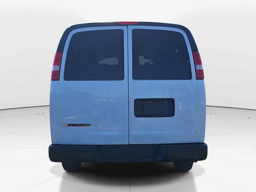 2023 Chevrolet Express 3500 LS