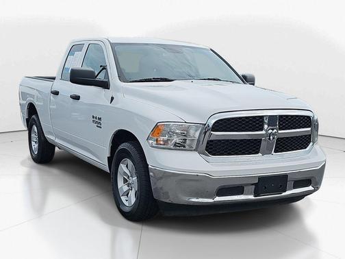 2024 RAM 1500 Classic SLT