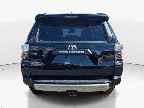 2023 Toyota 4Runner TRD Off Road