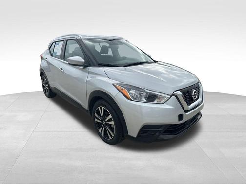 2020 Nissan Kicks SV