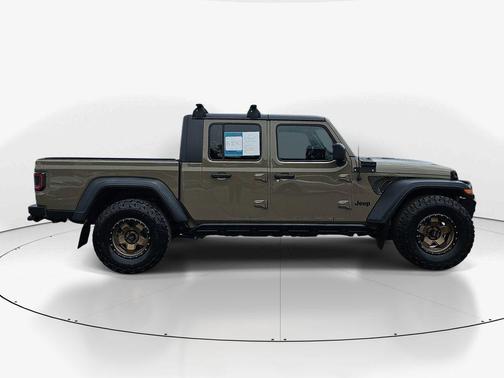 Gator Clearcoat 2020 Jeep Gladiator Sport