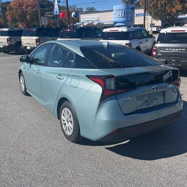2020 Toyota Prius LE