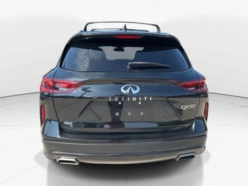 2022 INFINITI QX50 Luxe