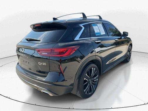 2022 INFINITI QX50 Luxe