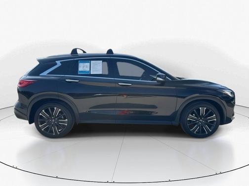 2022 INFINITI QX50 Luxe
