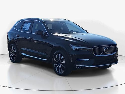 2023 Volvo XC60 B5 Plus Bright Theme