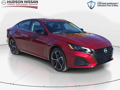 2025 Nissan Altima SR