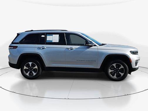 2022 Jeep Grand Cherokee 4xe Base