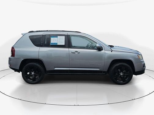 Billet Silver Metallic Clearcoat 2016 Jeep Compass Latitude