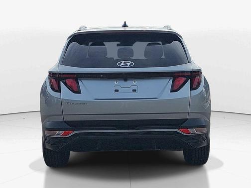 Shimmering Silver 2024 Hyundai TUCSON SEL