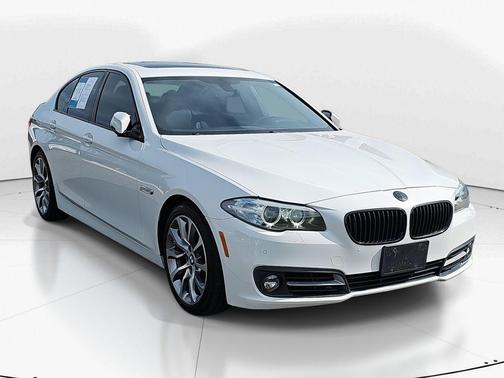 2016 BMW 528 i