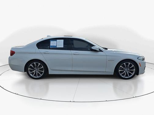 2016 BMW 528 i