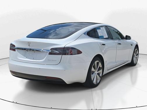 2021 Tesla Model S Long Range