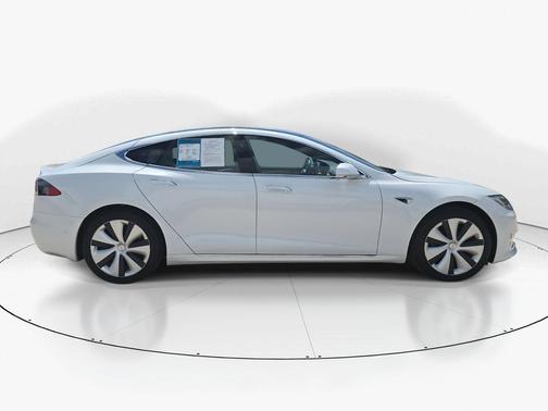 2021 Tesla Model S Long Range