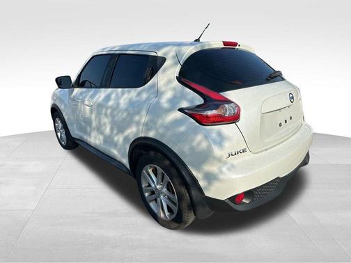 2017 Nissan Juke S