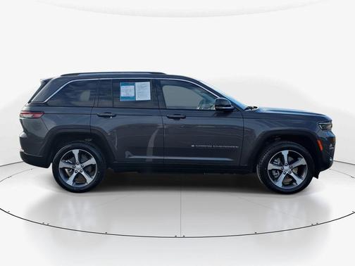 2022 Jeep Grand Cherokee 4xe Base