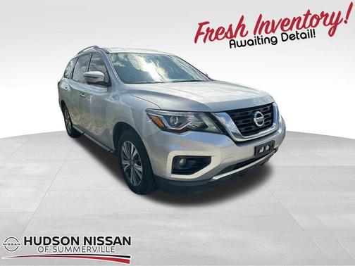 2020 Nissan Pathfinder SL