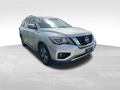 2020 Nissan Pathfinder SL