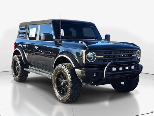 2021 Ford Bronco Base