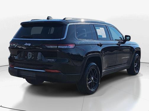 2021 Jeep Grand Cherokee L Laredo