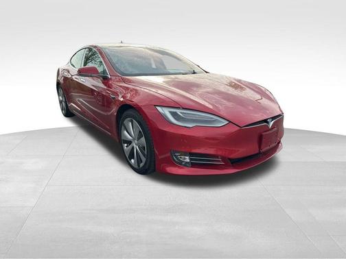 2020 Tesla Model S Long Range