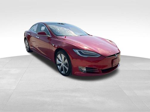 2020 Tesla Model S Long Range