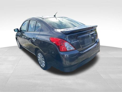 2015 Nissan Versa 1.6 SV