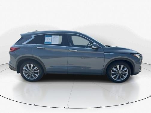 2022 INFINITI QX50 Luxe