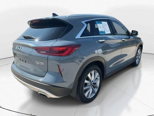 2022 INFINITI QX50 Luxe