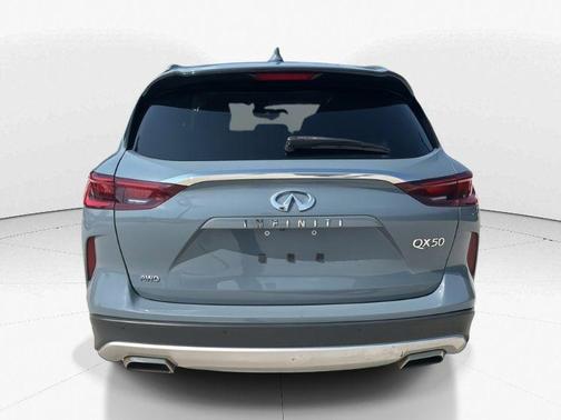 2022 INFINITI QX50 Luxe