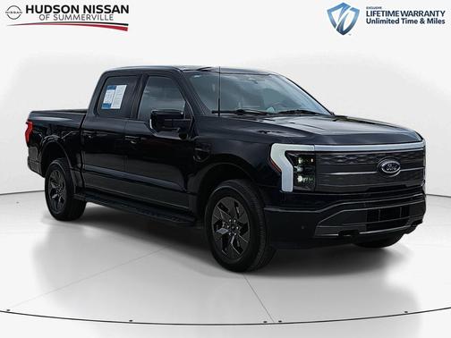 2023 Ford F-150 Lightning LARIAT