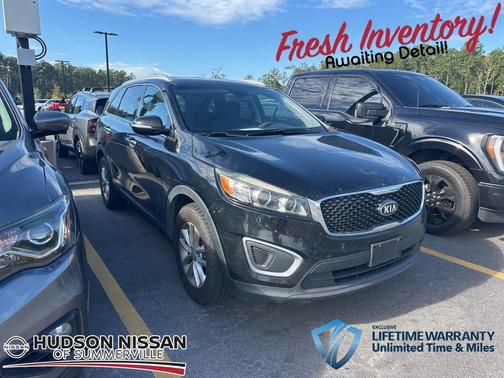 2017 Kia Sorento LX