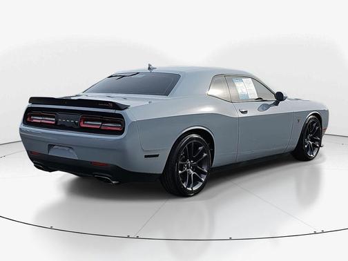 2022 Dodge Challenger R/T Scat Pack