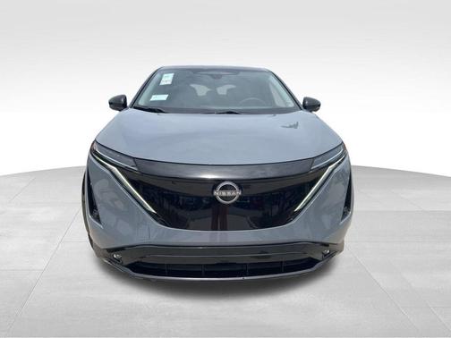2025 Nissan ARIYA PLATINUM+