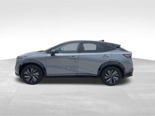 2025 Nissan ARIYA PLATINUM+
