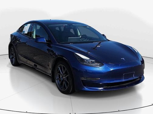 Deep Blue Metallic 2022 Tesla Model 3 Long Range