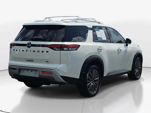 White 2023 Nissan Pathfinder SL