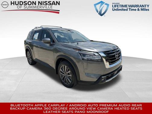 2023 Nissan Pathfinder SL