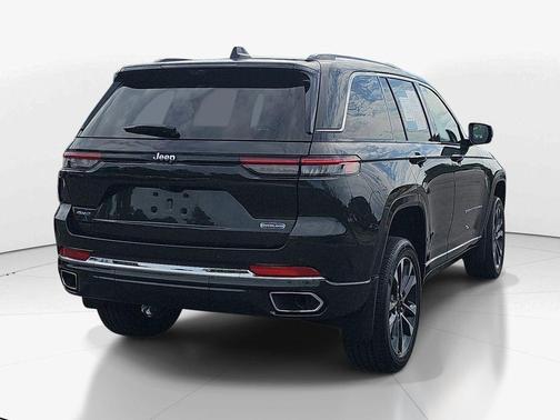 Rocky Mountain Pearlcoat 2023 Jeep Grand Cherokee 4xe Overland