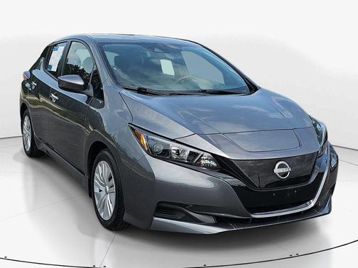 Gun Metallic 2023 Nissan Leaf S