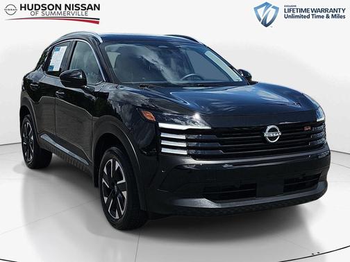 Super Black 2025 Nissan Kicks SR