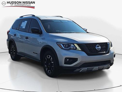 2019 Nissan Pathfinder SL