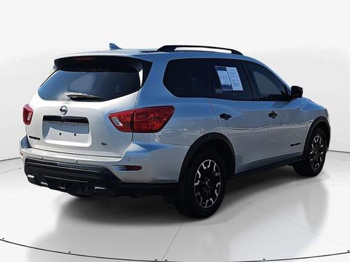 2019 Nissan Pathfinder SL