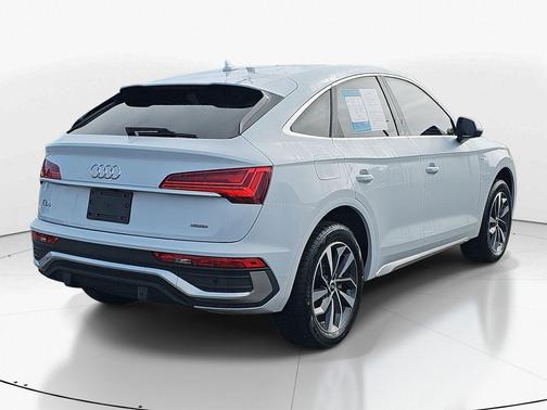 2023 Audi Q5 45 S line quattro Premium
