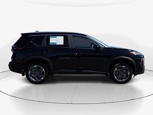 Super Black 2025 Nissan Rogue SV